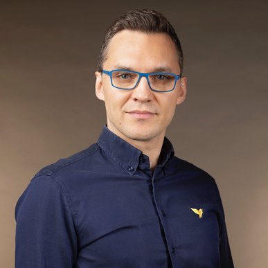 Dr Dominik Skowroński